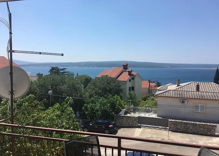 Apartamento Irena 2 *